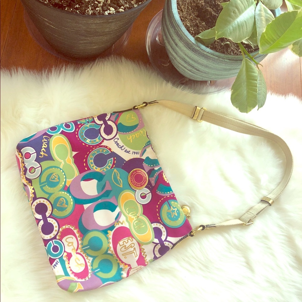 New coach shoulder / tote bag ***Authentic***